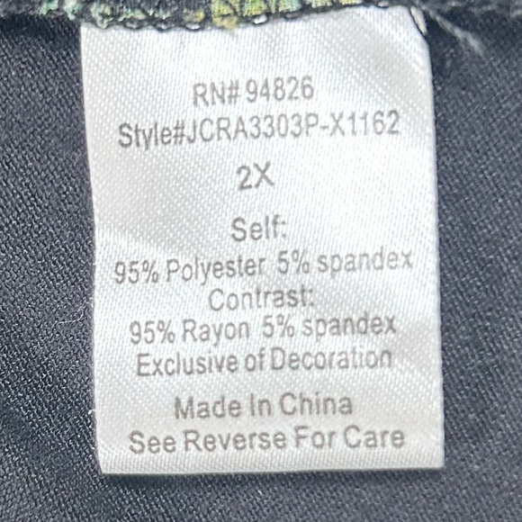 Janet Chung Black Floral Sleeveless Top with in the Back. Size 2X - Picture 7 of 8